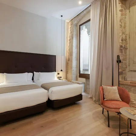 Ξενοδοχείο Gran Barcino 4*