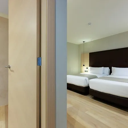 Ξενοδοχείο Gran Barcino 4*