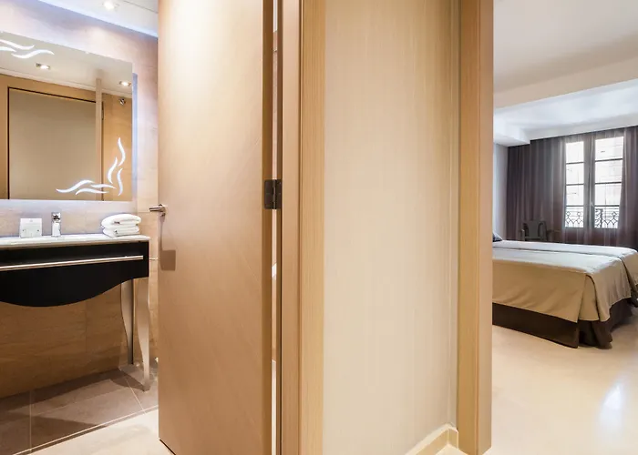 Hotel Gran Barcino 4 Estrellas Superior 4*