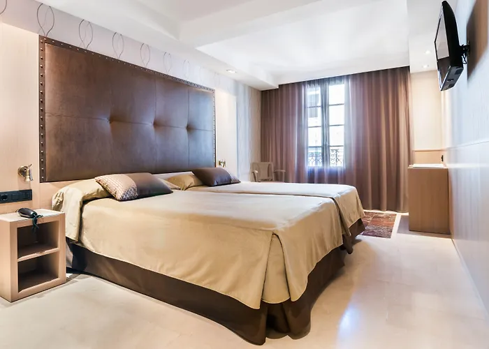 Hotel Gran Barcino 4 Estrellas Superior 4*