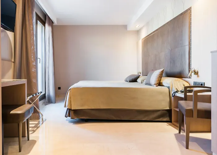 Gran Barcino 4 Estrellas Superior Hotel 4*